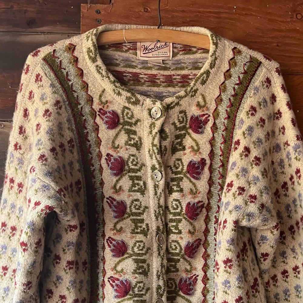 Woolrich vintage embroidered folk motif sweater cardigan wool boho